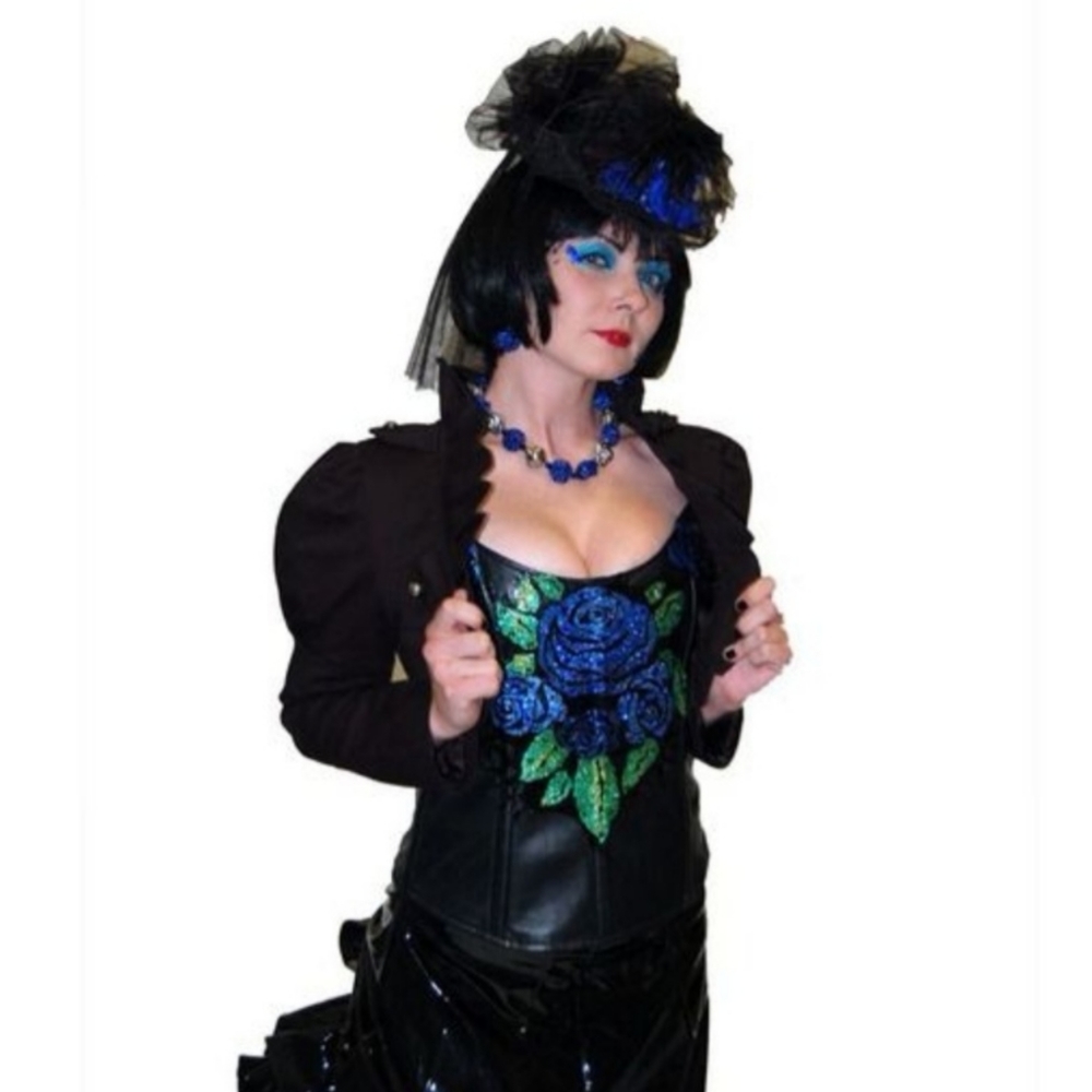 Hilary's Vanity Shrug